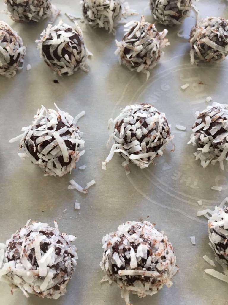 Meal prep date balls