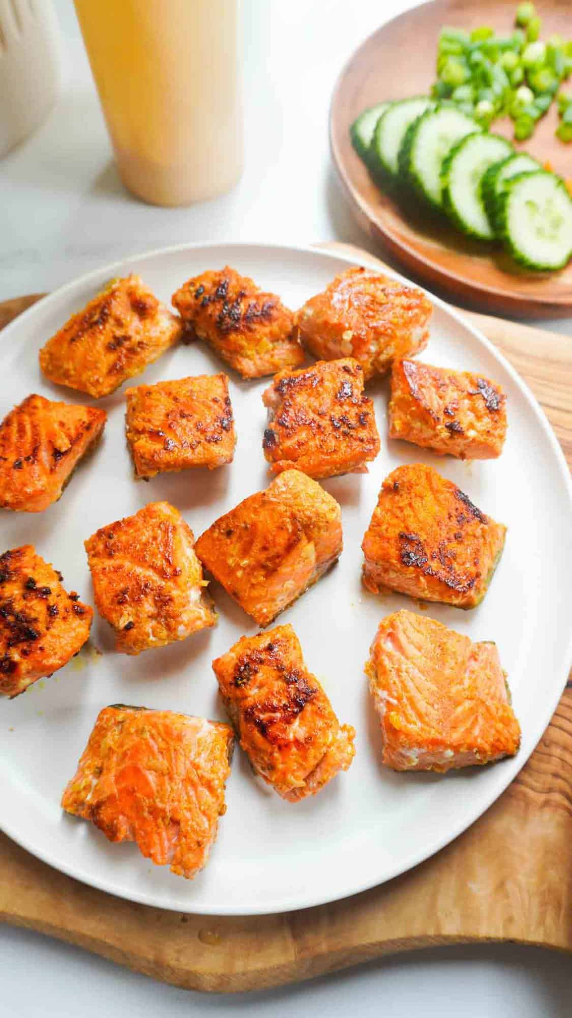 A platter of salmon tikka bites