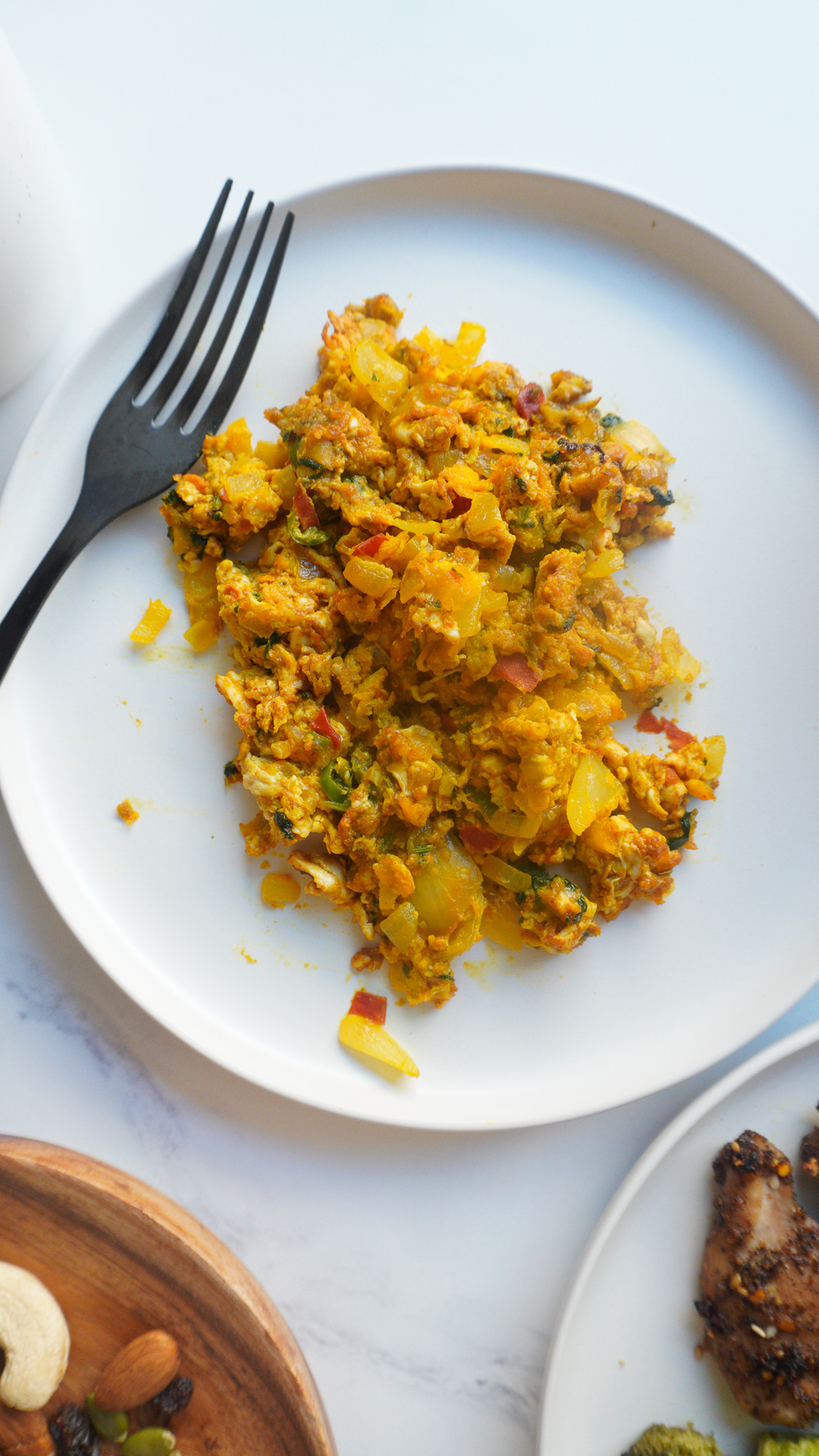 A plate of khagina (spiced scrambled eggs)