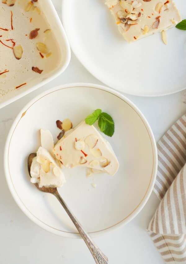 two individual dishes with agar agar pudding