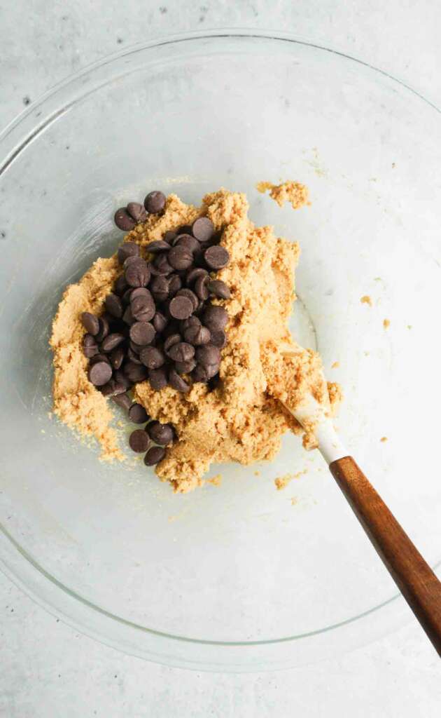 Cookie cake batter with chocolate chips